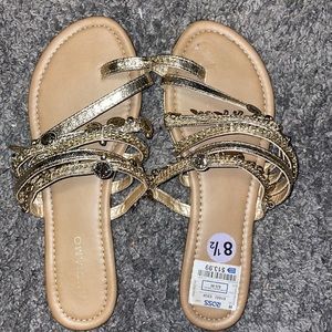 Brand: Andiamo Size: 8.5 Color: Beige